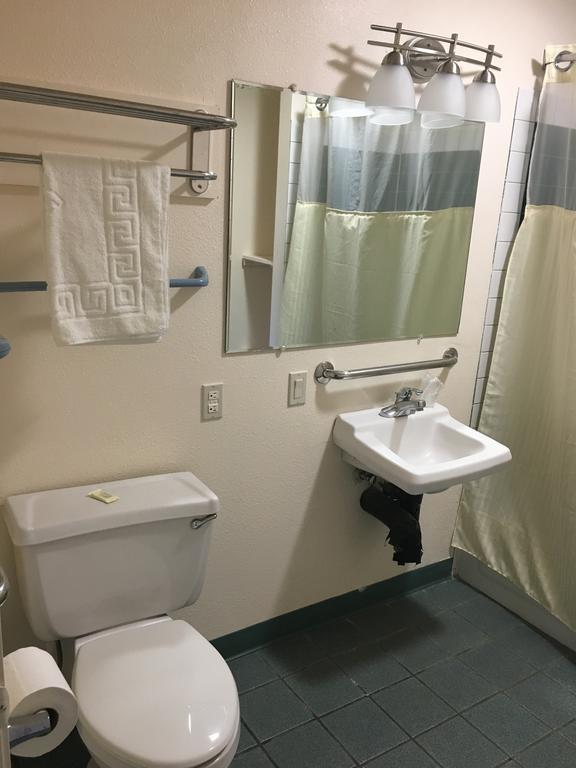 Budget Inn Motel Woodburn Esterno foto