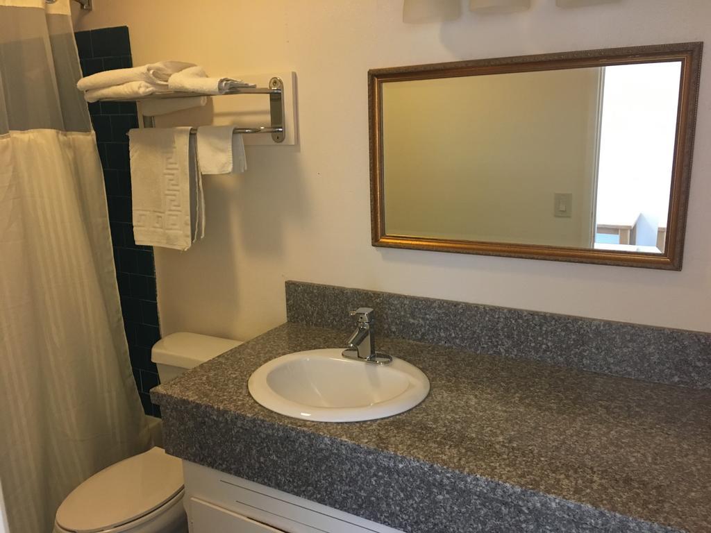 Budget Inn Motel Woodburn Esterno foto